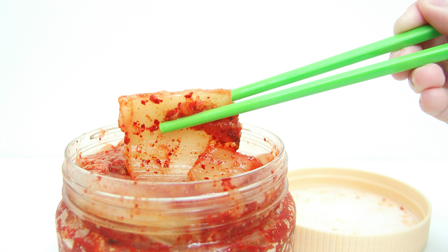 How to store kimchi in the fridge without the smell The Pine Street